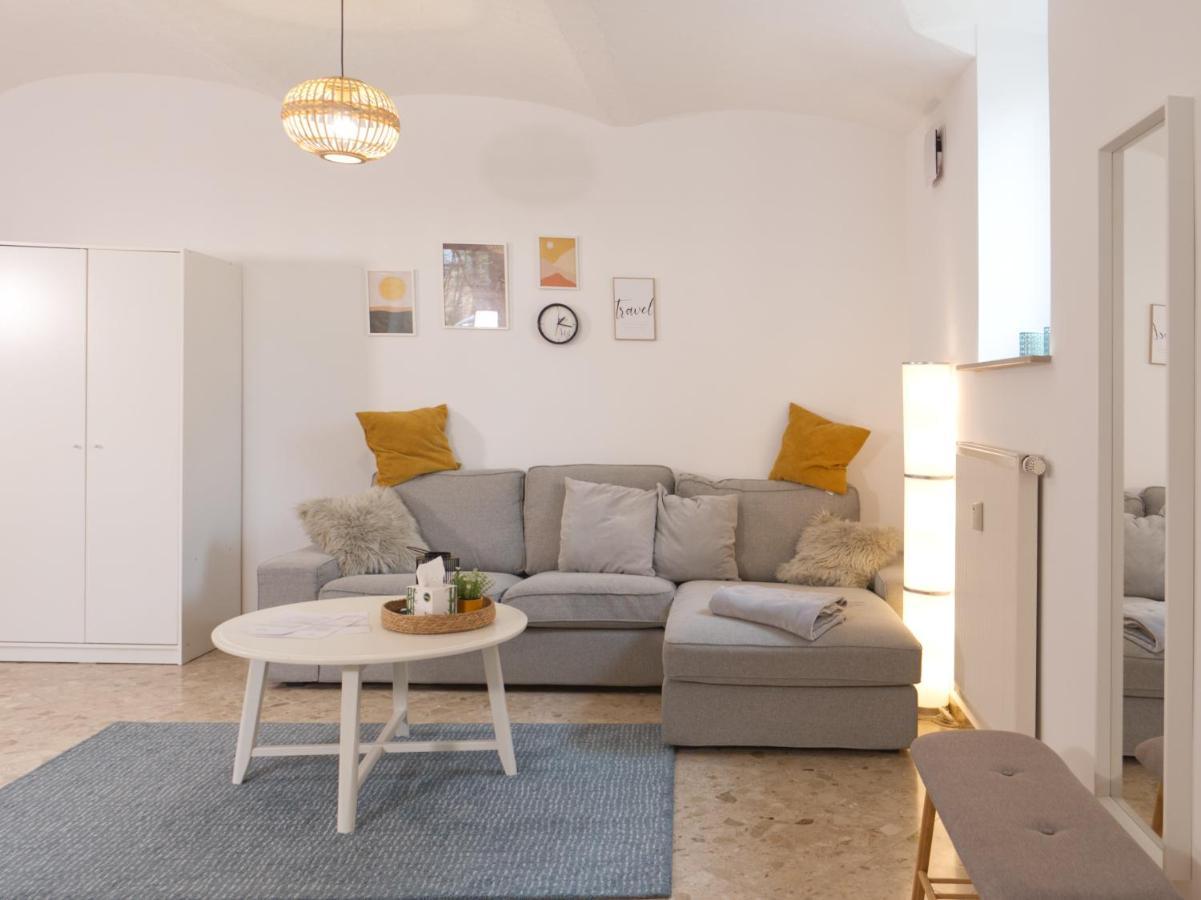 Bohnapartments Elisa - Wohlfuehlapartment Mit 2 Gratis Parkplaetzen Und 3 Schlafzimmern - Wlan - Vollausstattung إرفورت المظهر الخارجي الصورة
