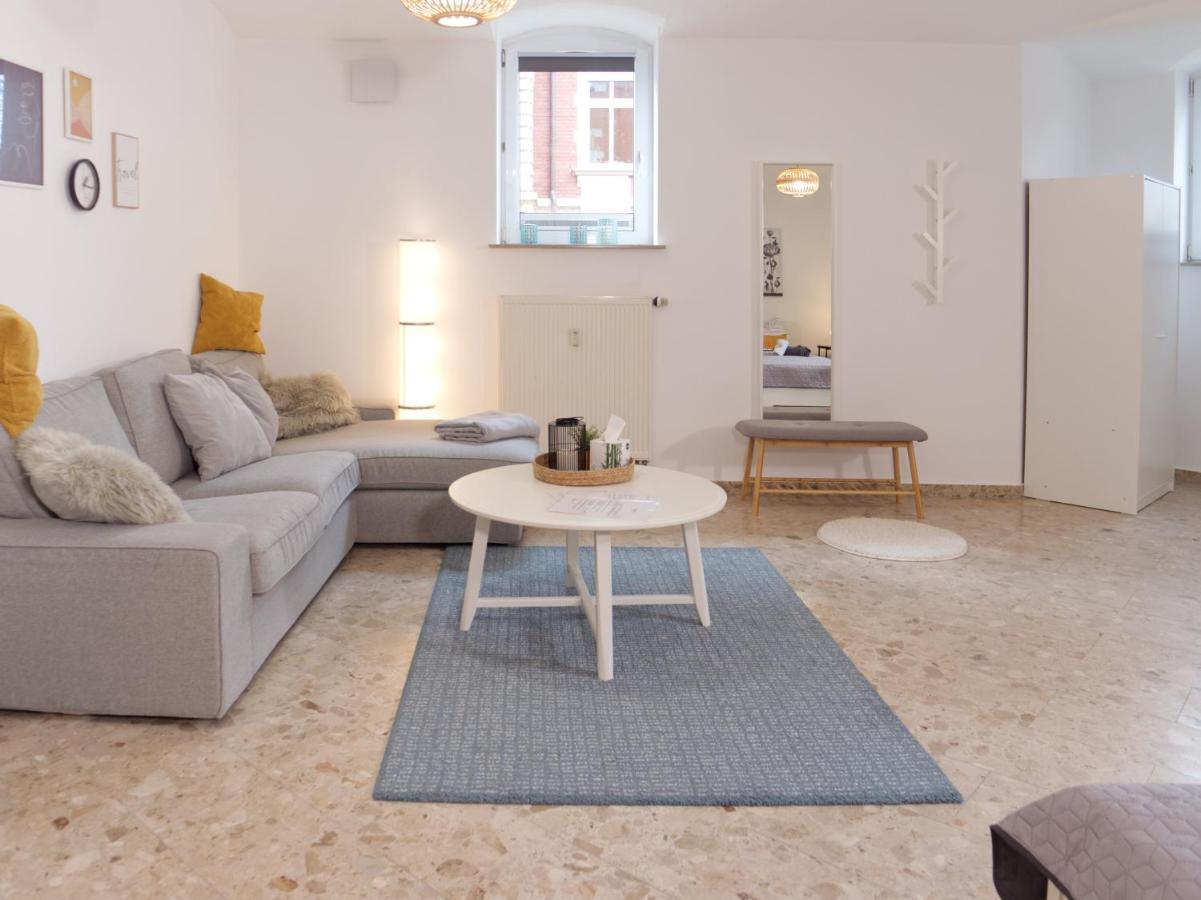 Bohnapartments Elisa - Wohlfuehlapartment Mit 2 Gratis Parkplaetzen Und 3 Schlafzimmern - Wlan - Vollausstattung إرفورت المظهر الخارجي الصورة