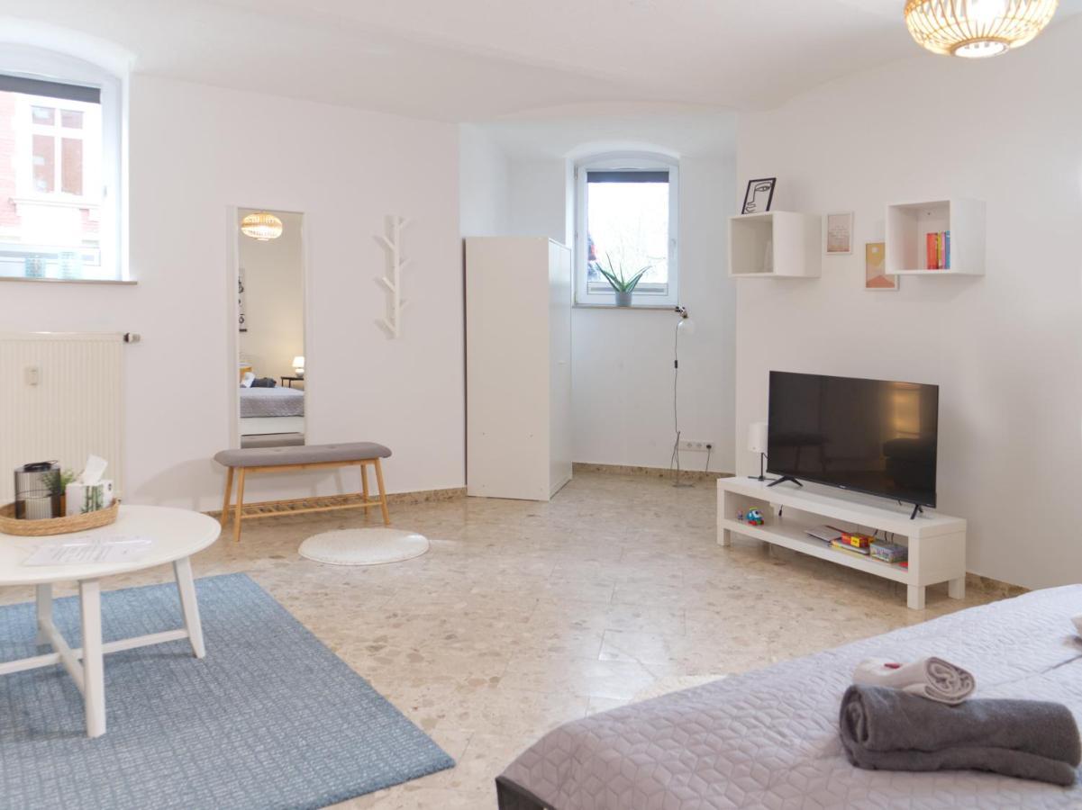 Bohnapartments Elisa - Wohlfuehlapartment Mit 2 Gratis Parkplaetzen Und 3 Schlafzimmern - Wlan - Vollausstattung إرفورت المظهر الخارجي الصورة