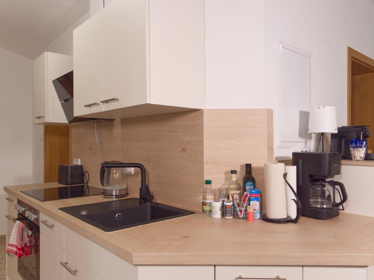 Bohnapartments Elisa - Wohlfuehlapartment Mit 2 Gratis Parkplaetzen Und 3 Schlafzimmern - Wlan - Vollausstattung إرفورت المظهر الخارجي الصورة
