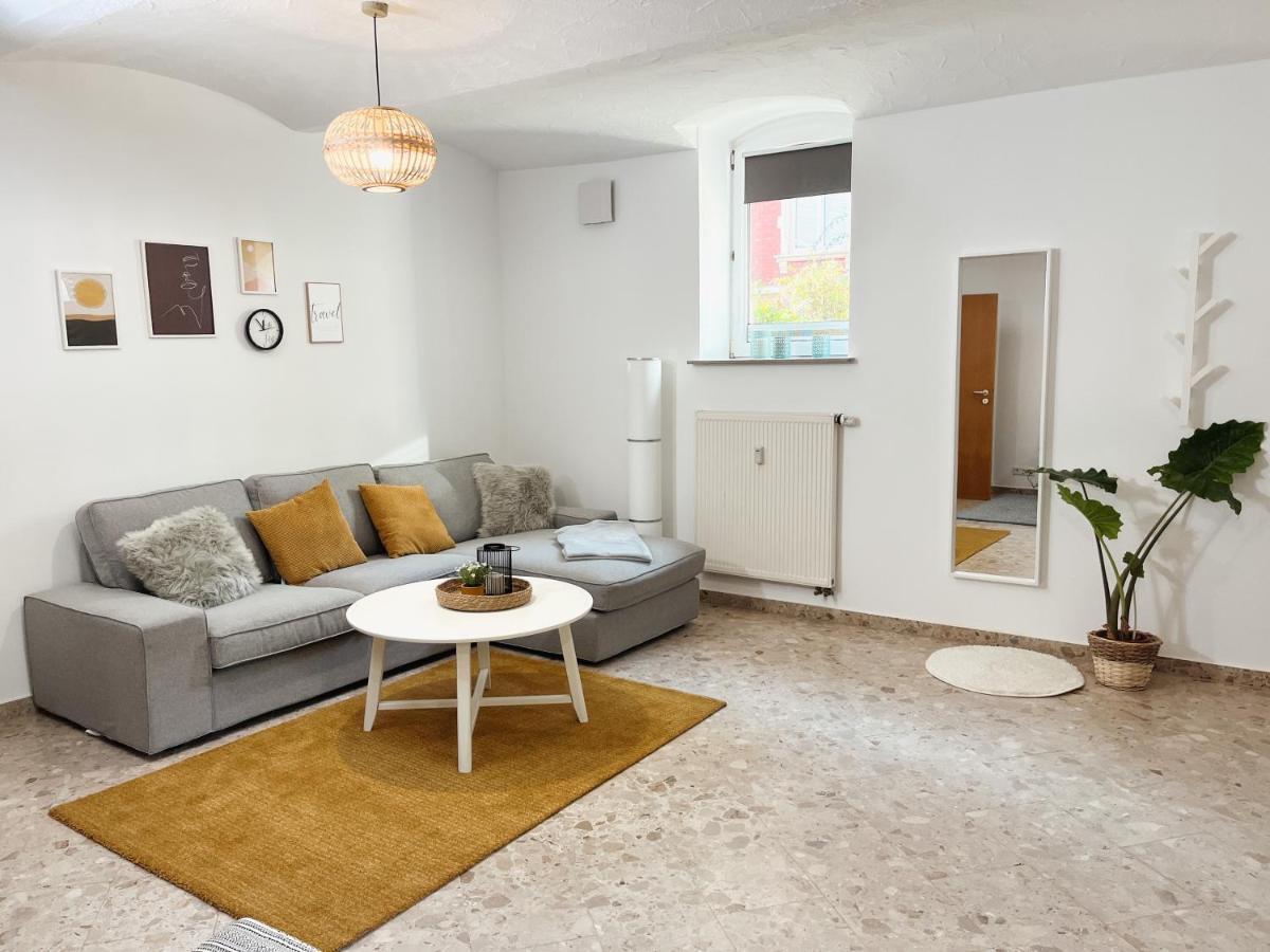 Bohnapartments Elisa - Wohlfuehlapartment Mit 2 Gratis Parkplaetzen Und 3 Schlafzimmern - Wlan - Vollausstattung إرفورت المظهر الخارجي الصورة